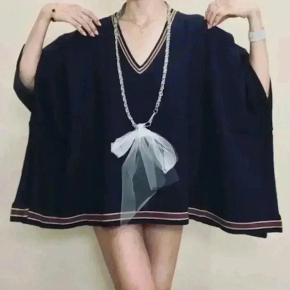 House of Harlow 1960 Blue Navy V-Neck Poncho O/S NWOT - Picture 3 of 9